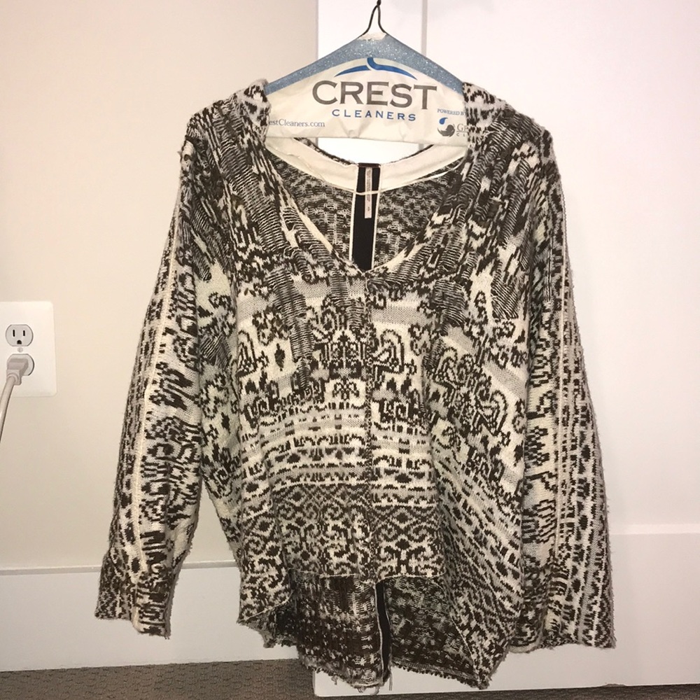 High low hooded sweater (Christmas special only)